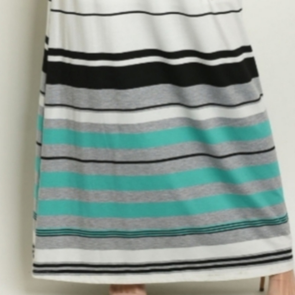 LAST ONE!💙Gray & Teal Striped Tank Maxi Dress - Picture 3 of 3